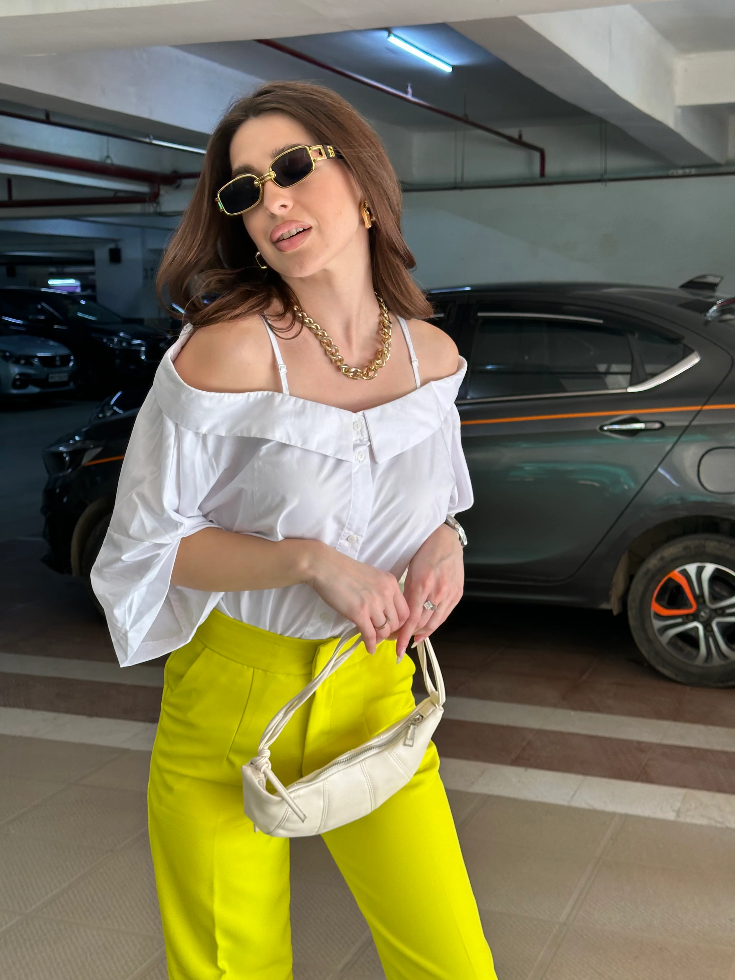 Off-Shoulder White Shirt - Image 12