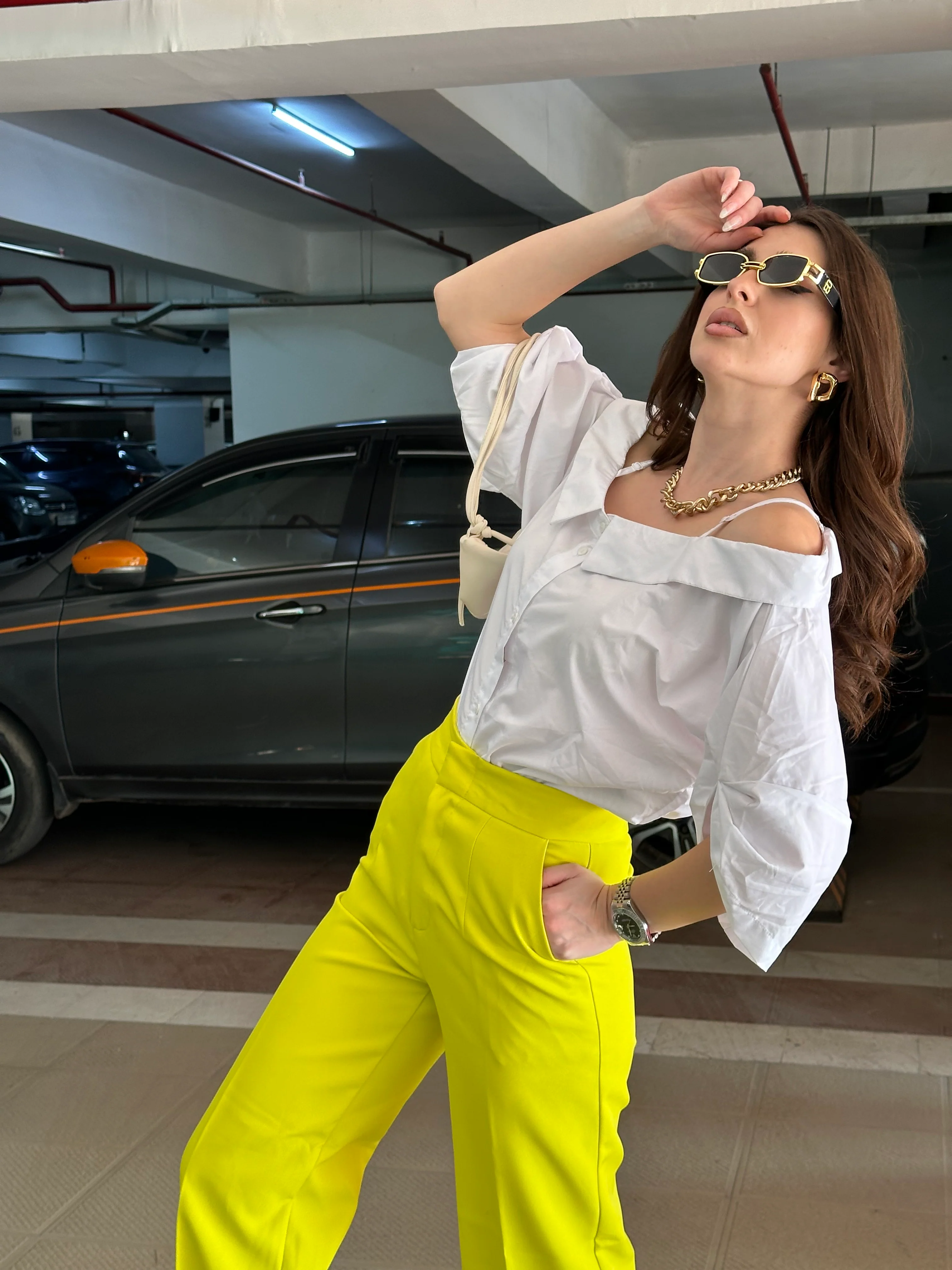 Off-Shoulder White Shirt - Image 13