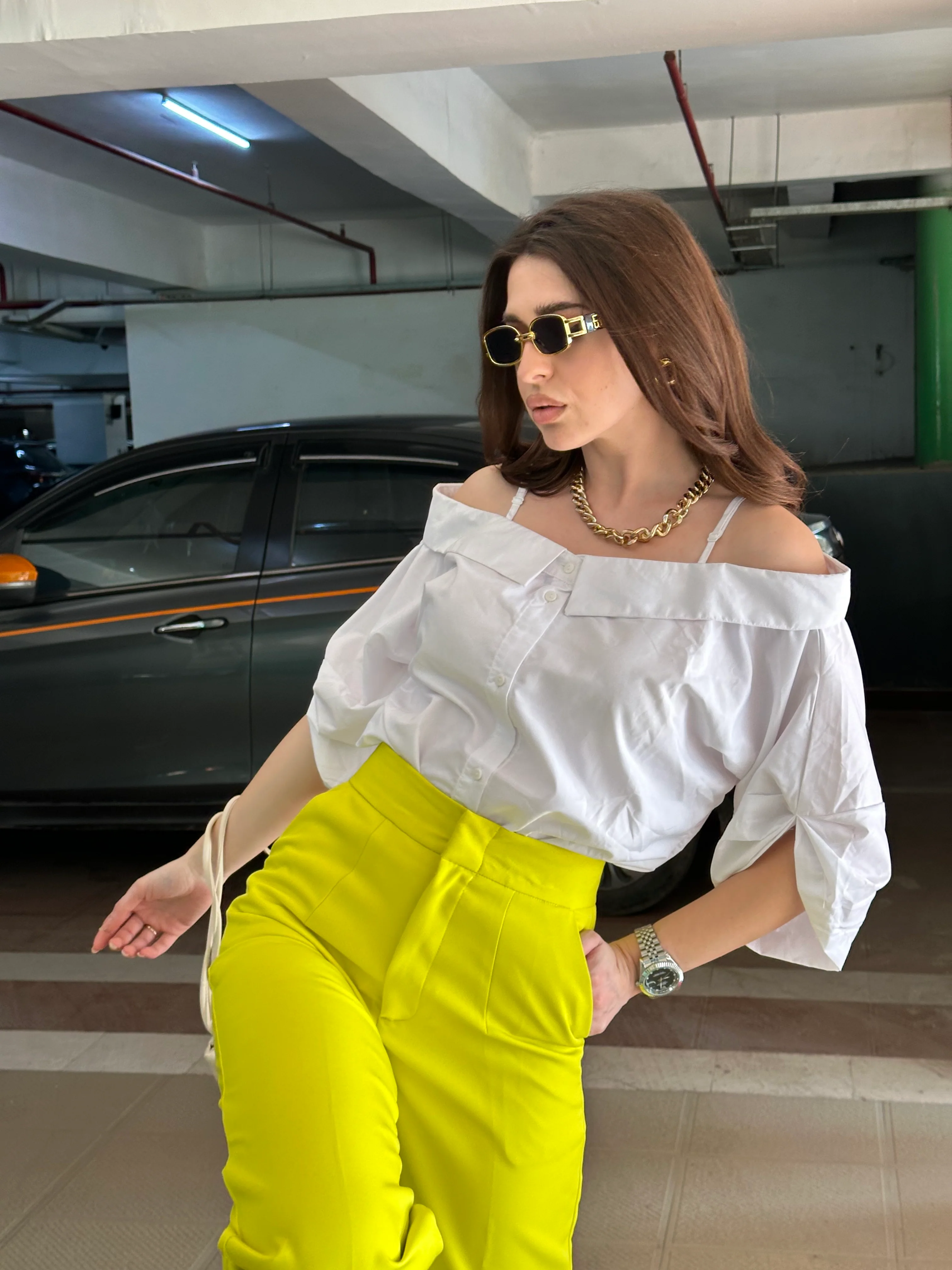 Off-Shoulder White Shirt - Image 15